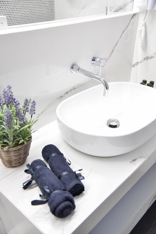 Central44 Yolo Casual Suite Atina Dış mekan fotoğraf