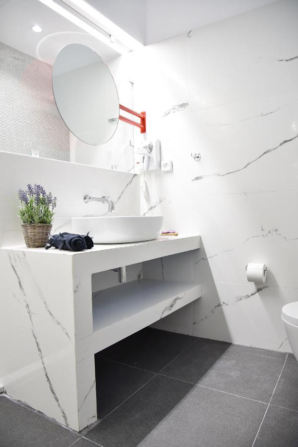 Central44 Yolo Casual Suite Atina Dış mekan fotoğraf