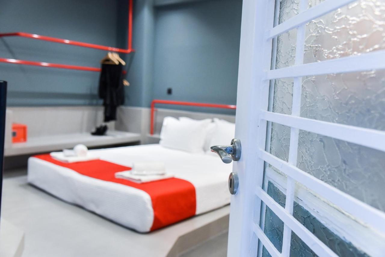 Central44 Yolo Casual Suite Atina Dış mekan fotoğraf